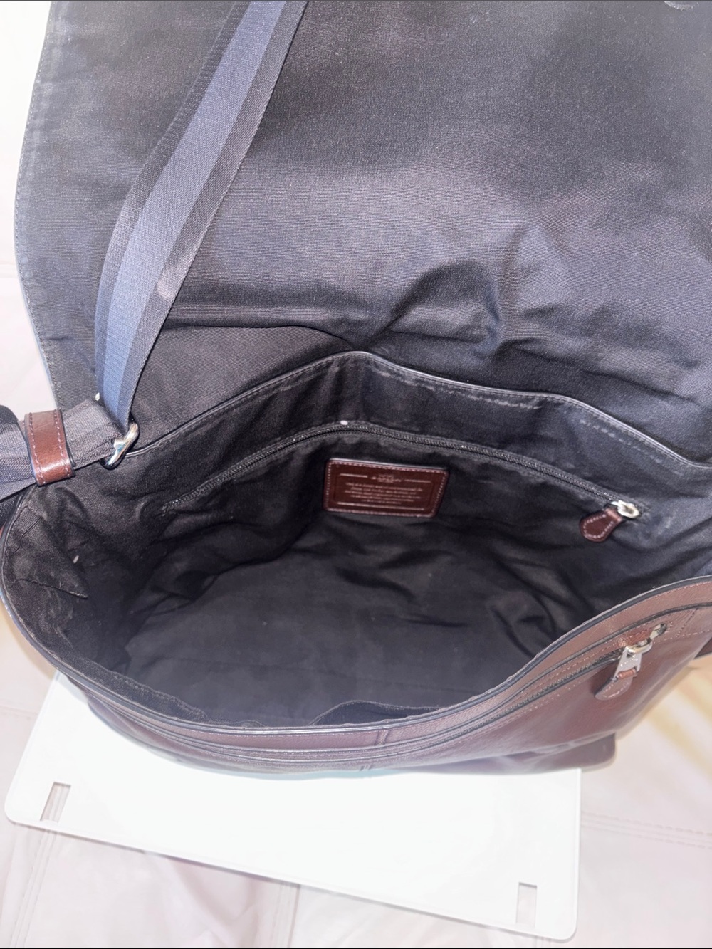 Coach Men's Brown Leather Messenger Bag with Stripe Strap - Picture 6 of 15